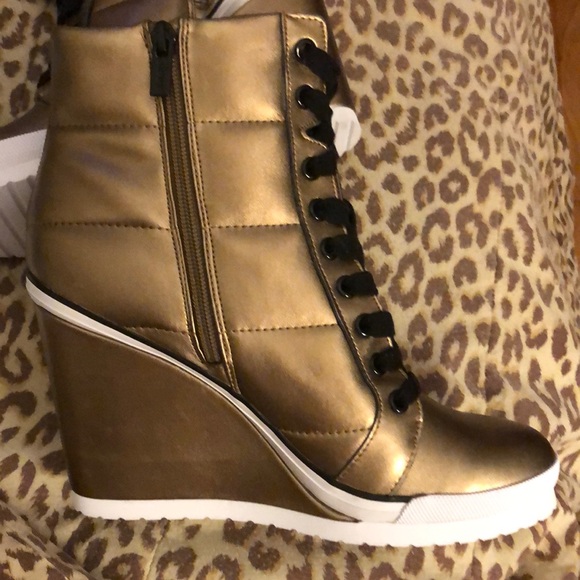 dkny noho wedge sneaker